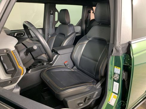 Used 2022 Ford Bronco Badlands image 28