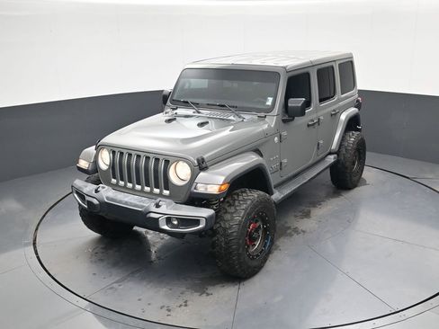 Used 2020 Jeep Wrangler Unlimited Sahara image 27