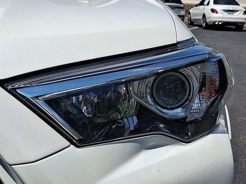 Used 2019 Toyota 4Runner Limited AWD/4WD image 28