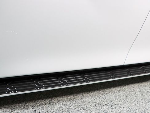 Used 2022 INFINITI QX80 Luxe w/ Cargo Package image 12