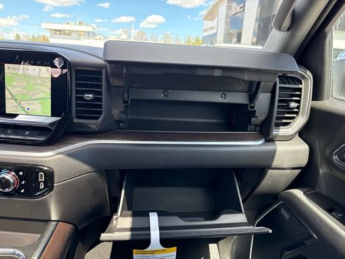 New 2026 GMC Sierra 1500 SLT AWD/4WD image 22