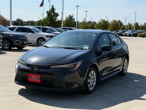 Used 2024 Toyota Corolla LE FWD image 9