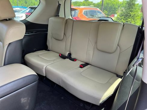 Used 2021 INFINITI QX80 Premium Select w/ All-Season Package AWD/4WD image 11