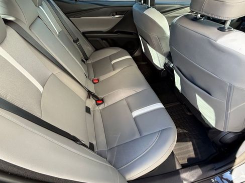 Certified 2025 Toyota Camry SE image 31