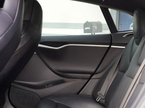 Used 2018 Tesla Model S 100D AWD/4WD image 14