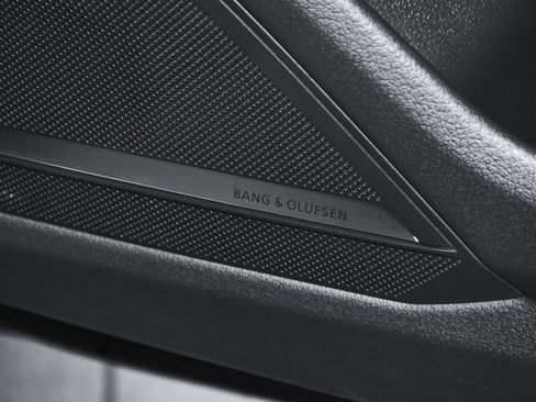 Used 2025 Audi A6 Premium Plus image 18