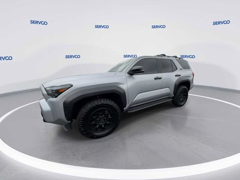 Used 2025 Toyota 4Runner 4WD image 4