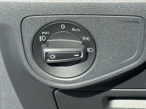 Used 2019 Volkswagen Atlas SE image 11