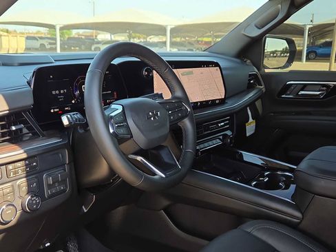 Used 2026 Chevrolet Tahoe Z71 w/ Comfort Package AWD/4WD image 10