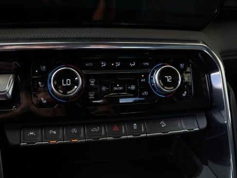 New 2025 GMC Sierra 1500 Denali w/ Technology Package image 14