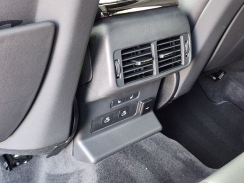 New 2026 Land Rover Range Rover Velar Dynamic SE image 31