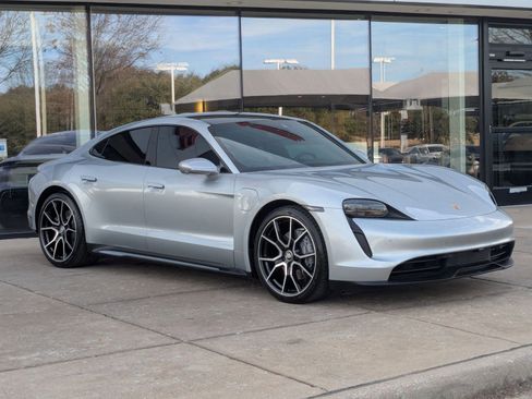 Certified 2023 Porsche Taycan image 7