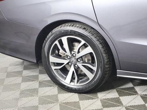 Certified 2024 Honda Odyssey Touring image 54