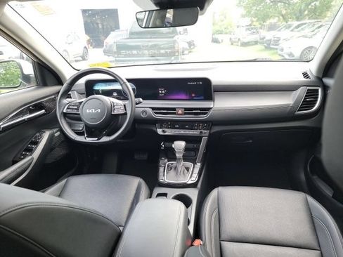 Used 2024 Kia Seltos SX w/ SX Sunroof Package AWD/4WD image 8