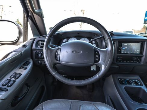 Used 2001 Ford Expedition Eddie Bauer image 25