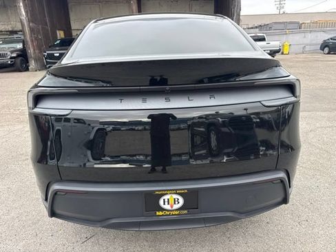 Used 2026 Tesla Model Y 2WD image 6