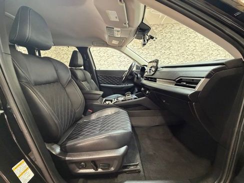 Used 2023 Mitsubishi Outlander SEL AWD/4WD image 9