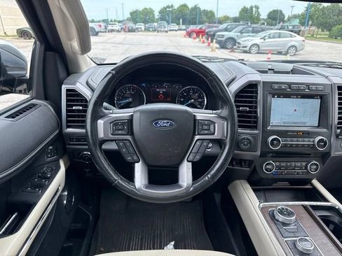 Used 2018 Ford Expedition Platinum AWD/4WD image 20