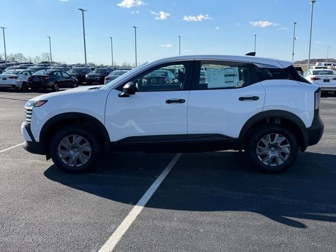New 2026 Nissan Kicks S image 7