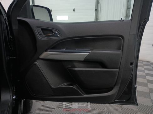 Used 2017 Chevrolet Colorado LT w/ LT Convenience Package AWD/4WD image 47