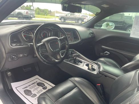 Used 2019 Dodge Challenger SXT w/ Plus Package AWD/4WD image 18