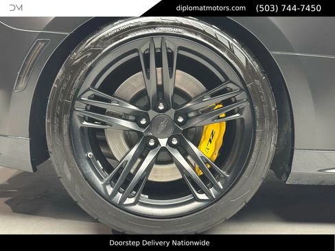 Used 2019 Chevrolet Camaro ZL1 image 40