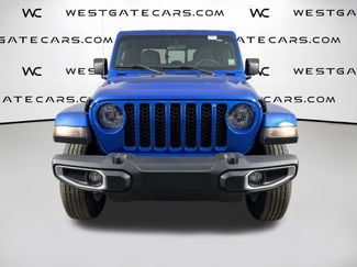 Used 2023 Jeep Gladiator Sport video 2