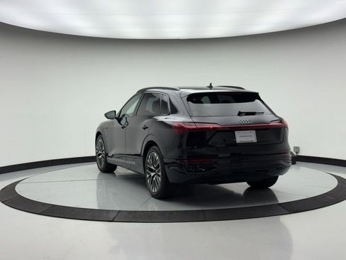 Used 2024 Audi Q8 e-tron Prestige w/ Prestige Package image 3