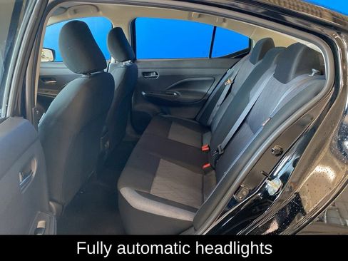 Used 2025 Nissan Versa SV FWD image 11