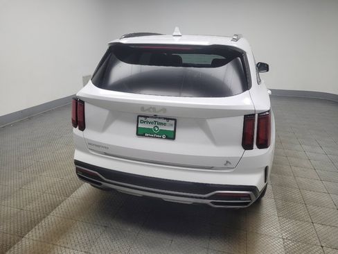 Used 2023 Kia Sorento EX w/ Panoramic Sunroof Package FWD image 7