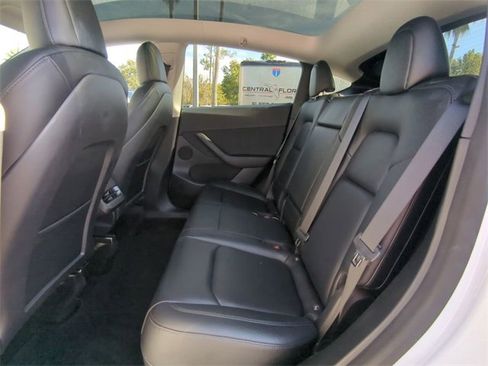 Used 2022 Tesla Model Y Performance image 16