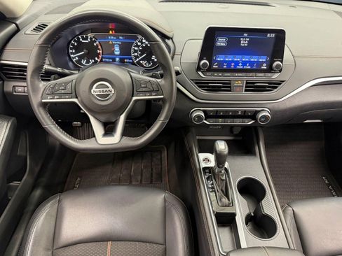 Used 2022 Nissan Altima 2.0 SR FWD image 24