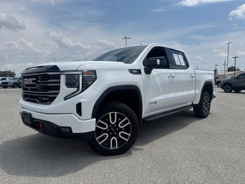 Used 2025 GMC Sierra 1500 AT4 w/ AT4 Premium Package AWD/4WD image 1