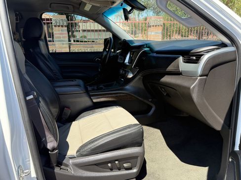 Used 2015 Chevrolet Tahoe LS RWD image 11