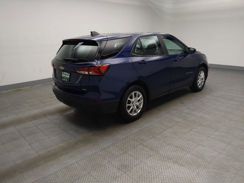 Used 2022 Chevrolet Equinox LS AWD/4WD image 10