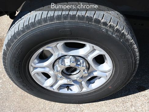 Used 2025 Ford F250 XLT image 8