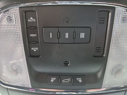 Used 2020 Jeep Grand Cherokee Trailhawk image 25