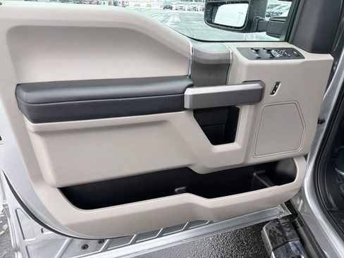 Used 2020 Ford F350 XLT w/ XLT Premium Package image 10