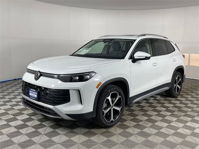 New 2025 Volkswagen Tiguan SE