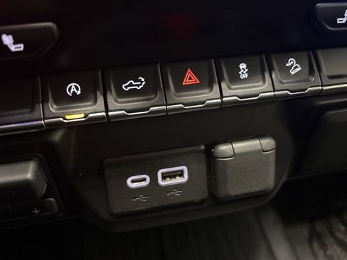 Used 2021 GMC Sierra 1500 Elevation image 44