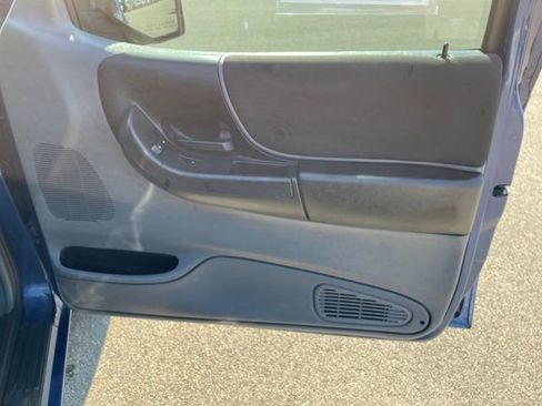 Used 2010 Ford Ranger XLT image 27