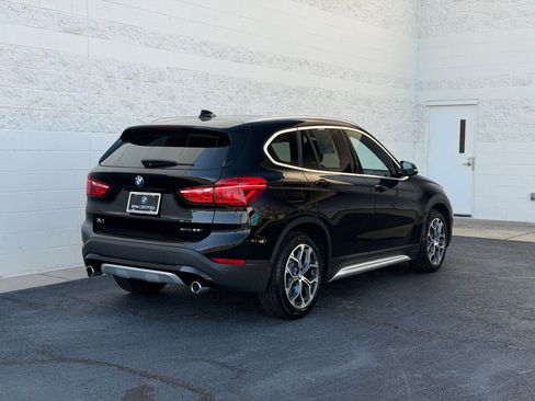Used 2022 BMW X1 xDrive28i w/ Convenience Package image 9