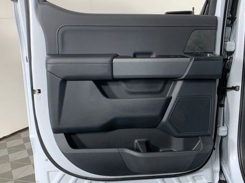 Used 2025 Ford F150 XLT w/ Equipment Group 302A MID image 31