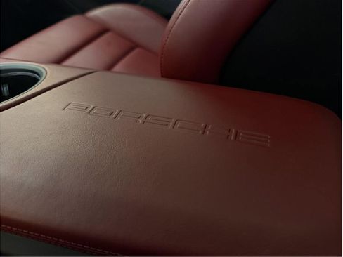 Used 2020 Porsche Taycan AWD/4WD image 25