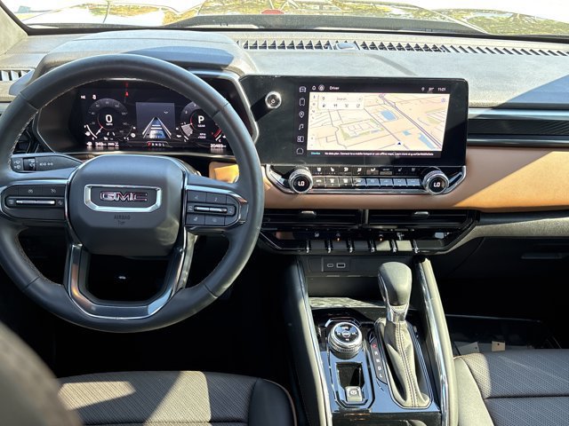 Used 2024 GMC Canyon AT4 w/ AT4 Premium Package AWD/4WD image 15