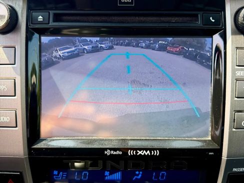 Used 2015 Toyota Tundra Platinum AWD/4WD image 15