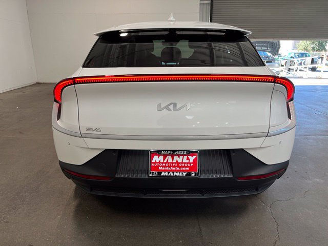 Used 2024 Kia EV6 Light RWD image 4
