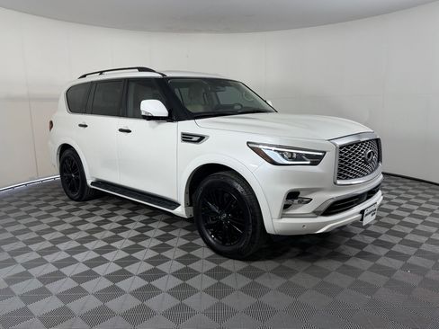 Used 2022 INFINITI QX80 Luxe w/ Cargo Package AWD/4WD image 7