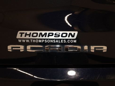 Certified 2022 GMC Acadia Denali w/ Denali Ultimate Package image 39