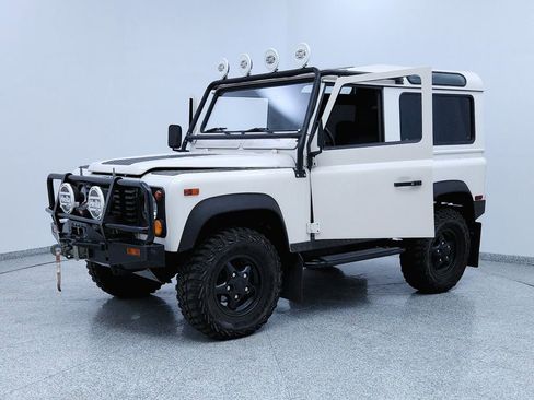 Used 1997 Land Rover Defender 90 AWD/4WD image 9